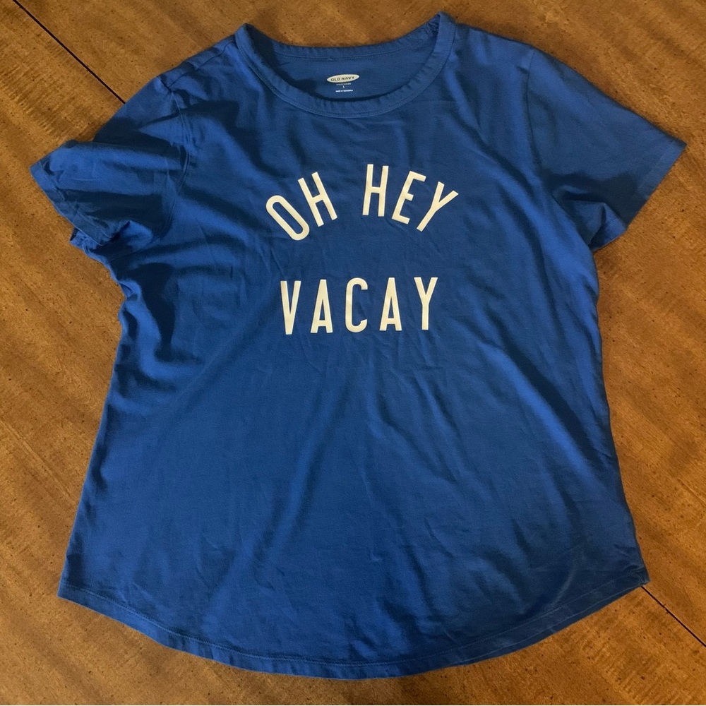 Old Navy T-shirt
